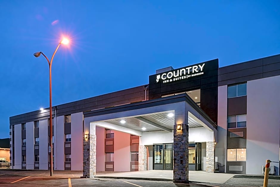 Country Inn & Suites by Radisson, Pierre, SD