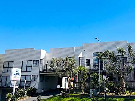 Wrights by the Sea Motel