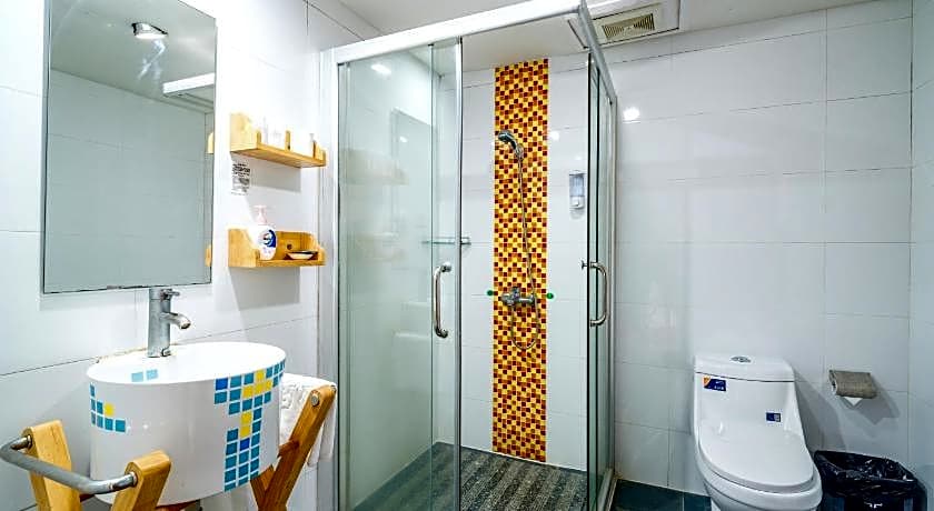 Ln White House Hotel