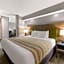 Country Inn & Suites by Radisson, Wichita East, KS