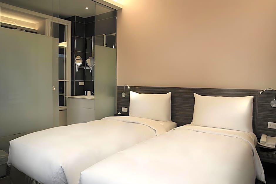 Capital Hotel Songshan