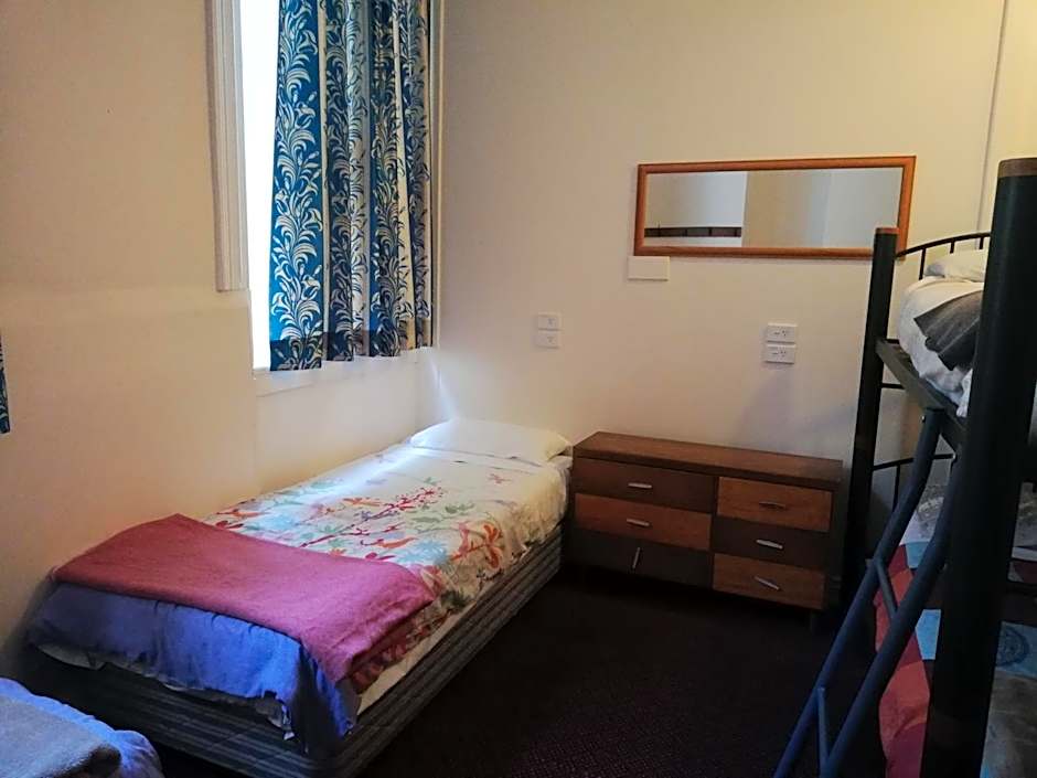 Empire Hotel Backpackers