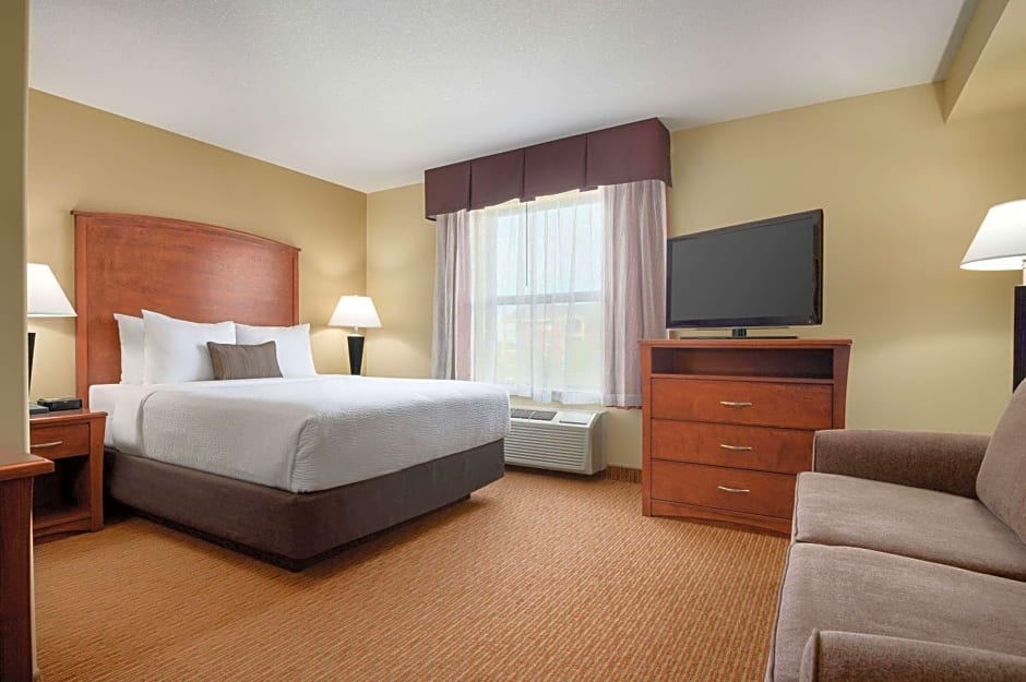 Days Inn & Suites by Wyndham Sherwood Park Edmonton