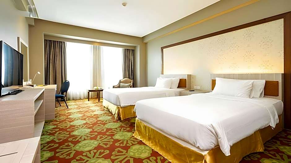 Five Premiere Hotel