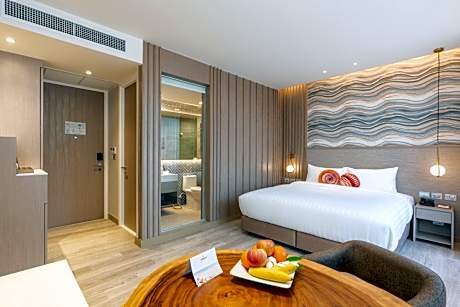 Superior Double or Twin Room with City View