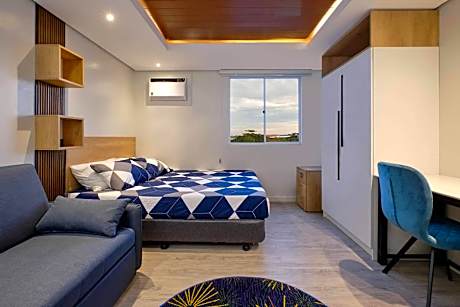 Elegant studio six in Bacolod across Ayala Mall