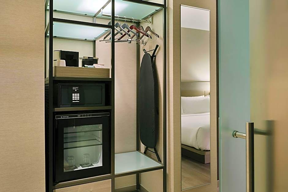 AC Hotel by Marriott Seattle Downtown