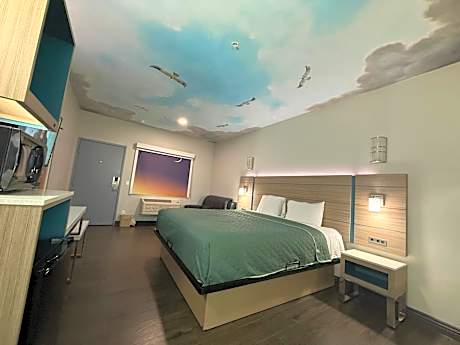 King Room with Spa Bath