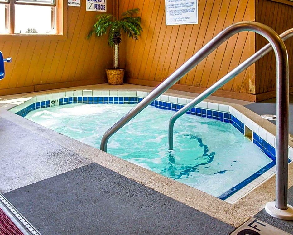 Quality Inn Mauston I-90