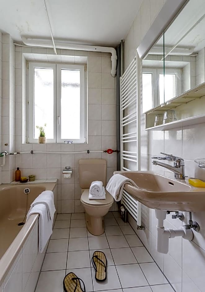 Rent a Home Eptingerstrasse - Self Check-In