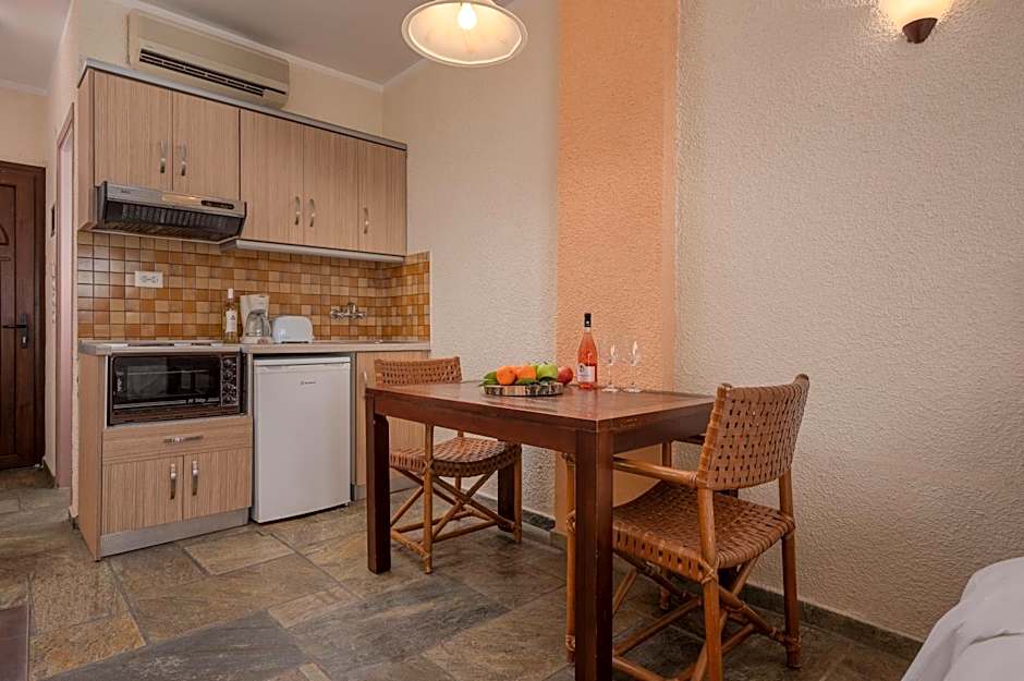 Agnanti Hotel Apartments