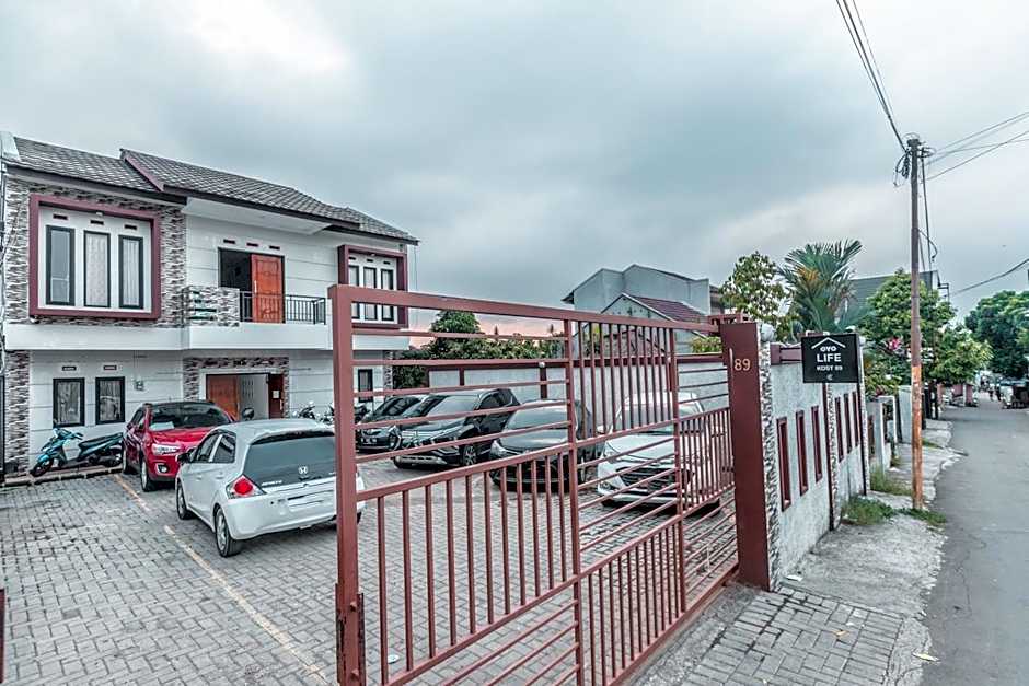 OYO Life 2335 Kos 89