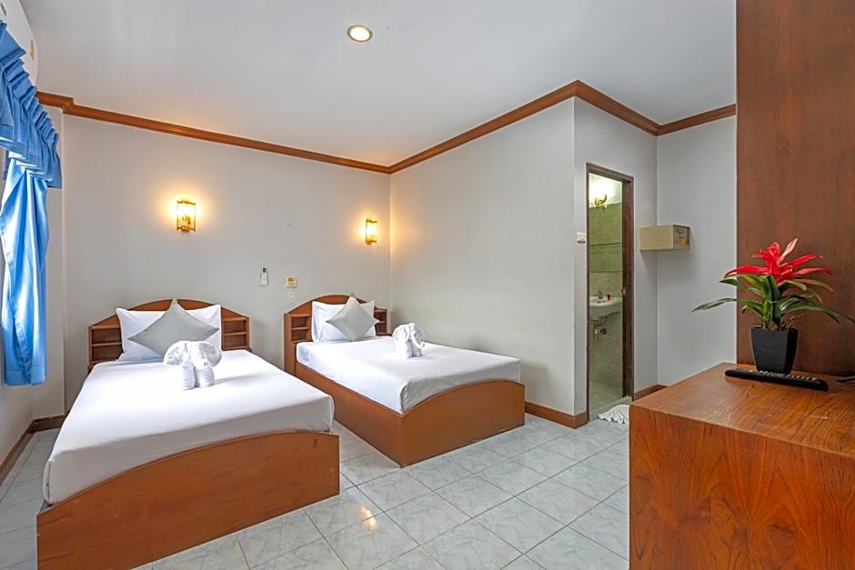 Photo 1 of 4 of Deluxe 2 Beds