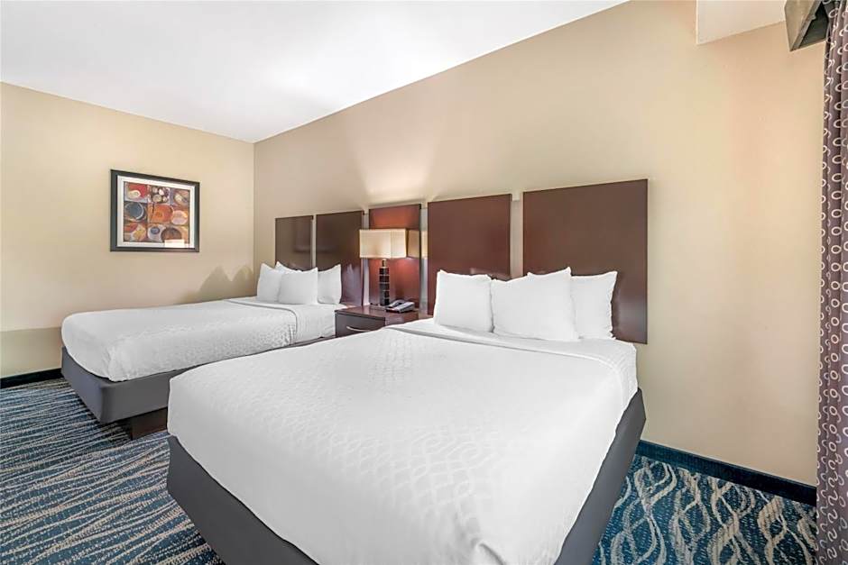 Best Western Plus Eastgate Inn & Suites