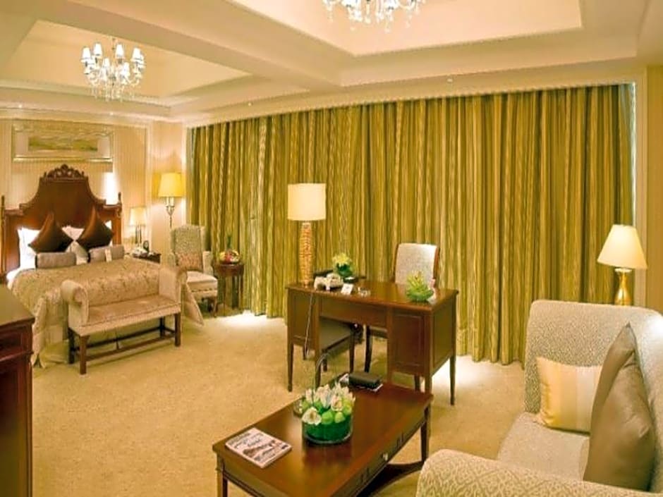 Days Hotel & Suites Fudu