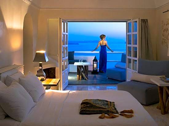 Art Maisons Oia Castle Hotel
