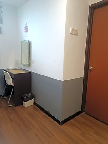 Single - Private Bathroom