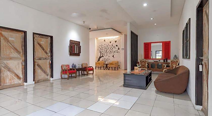 RedDoorz near Taman Kota Lapang Merdeka Sukabumi