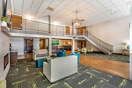 EverSpring Inn and Suites