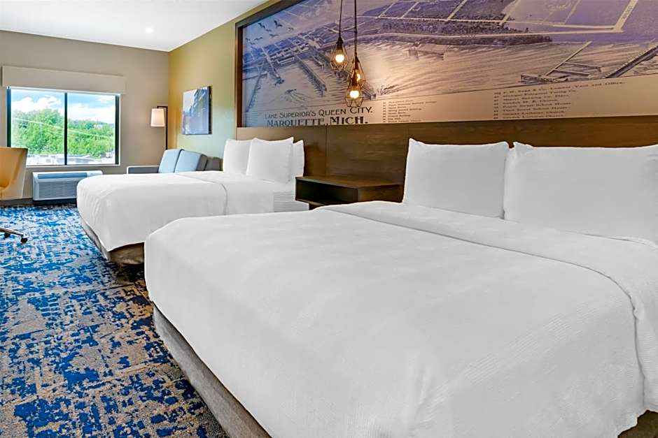 Best Western Plus Marquette Hotel & Suites