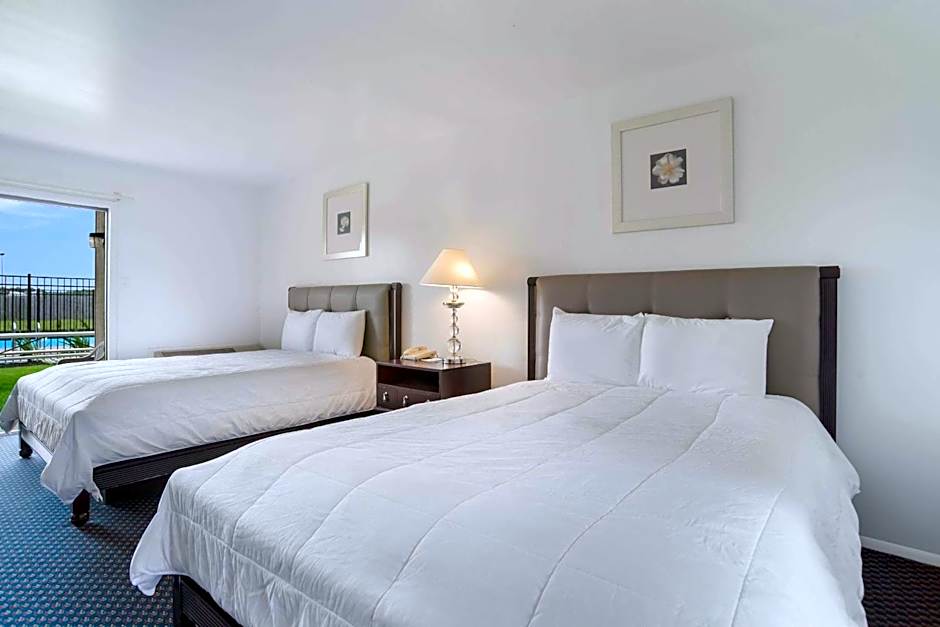 Rodeway Inn at Somers Cove Marina