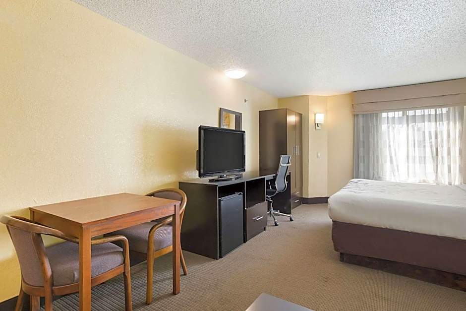 Sleep Inn And Suites Grand Rapids