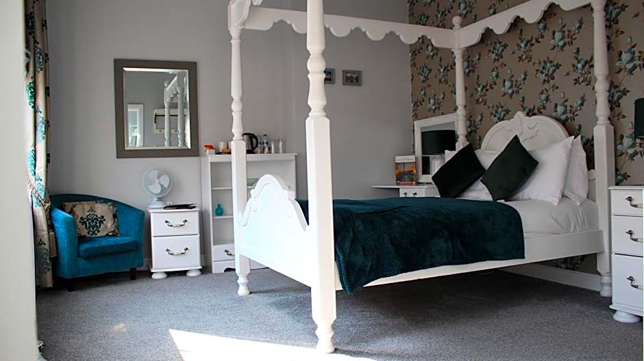 The Whittington & Cat