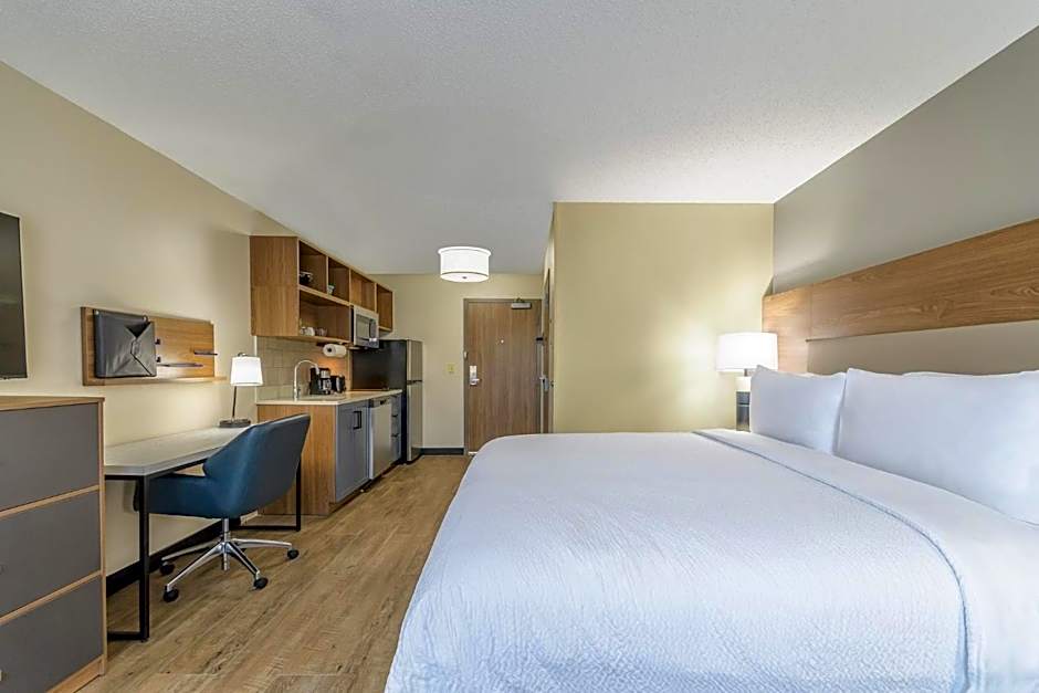 Candlewood Suites Southfield By IHG
