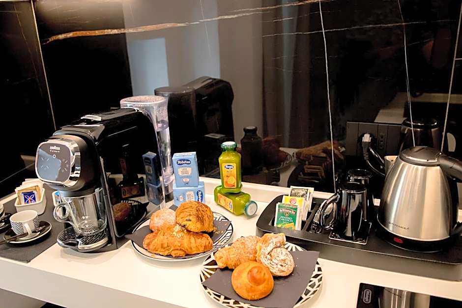 LA BANCHINA LUXURY SUITES