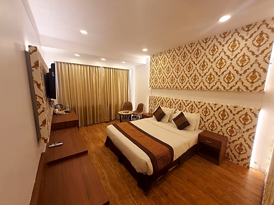 SAM SURYA HOTEL