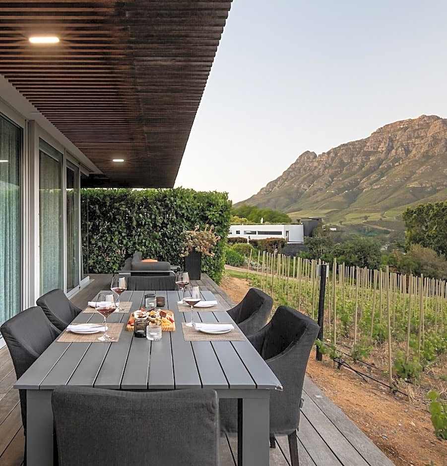 Clouds Wine And Guest Estate