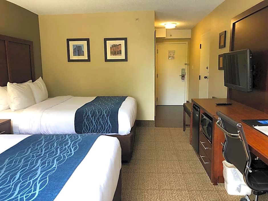 Comfort Inn & Suites Durham near Duke University