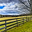 Equestrian House: Cottages