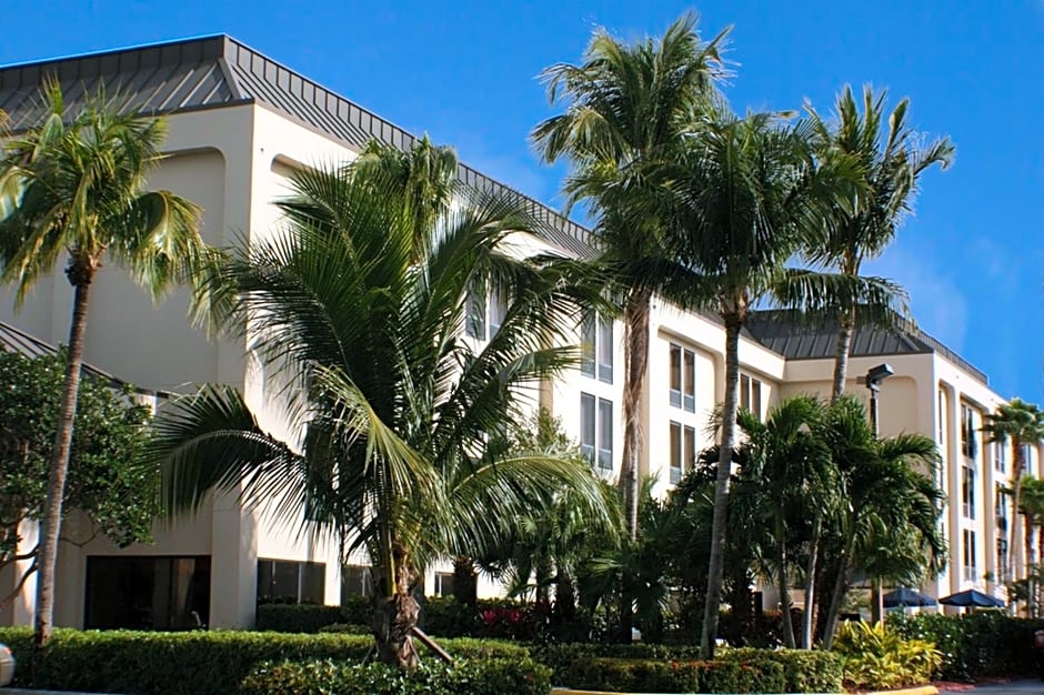 Hampton Inn Naples-Central