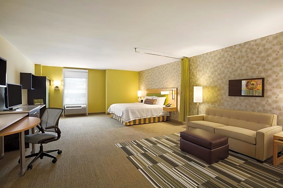 Home2 Suites Long Island City/Manhattan View