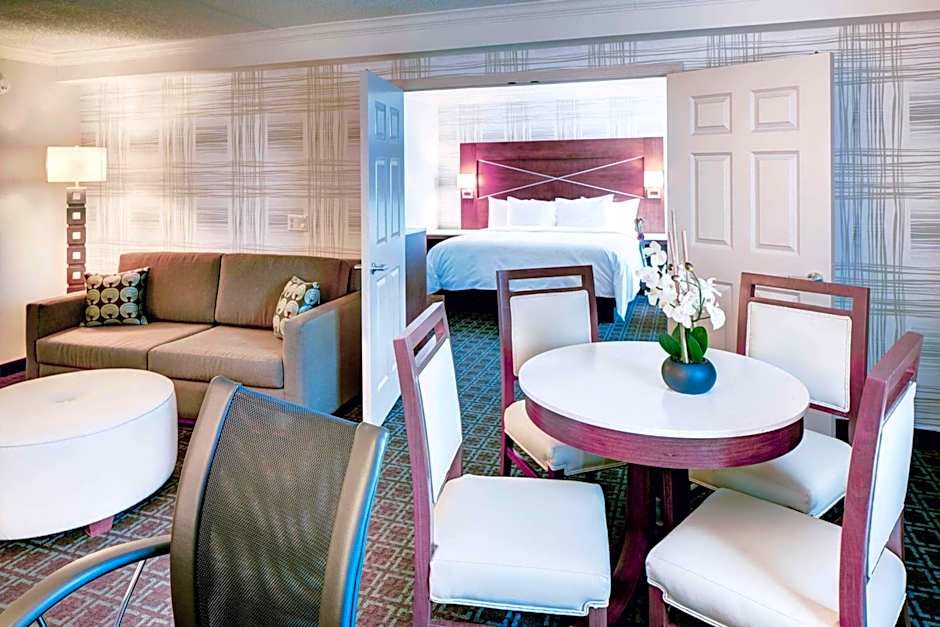 DoubleTree by Hilton Madison Downtown