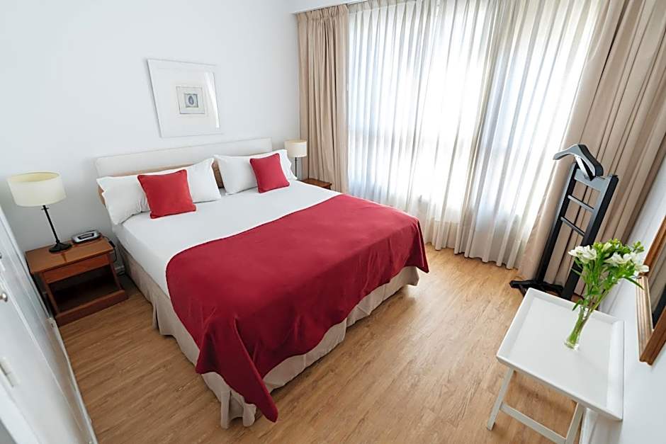 Loi Suites Esmeralda