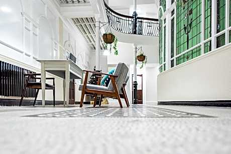 Terlon Apartments