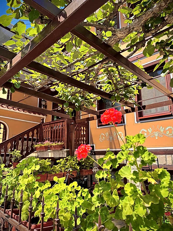 Family Hotel at Renaissance Square