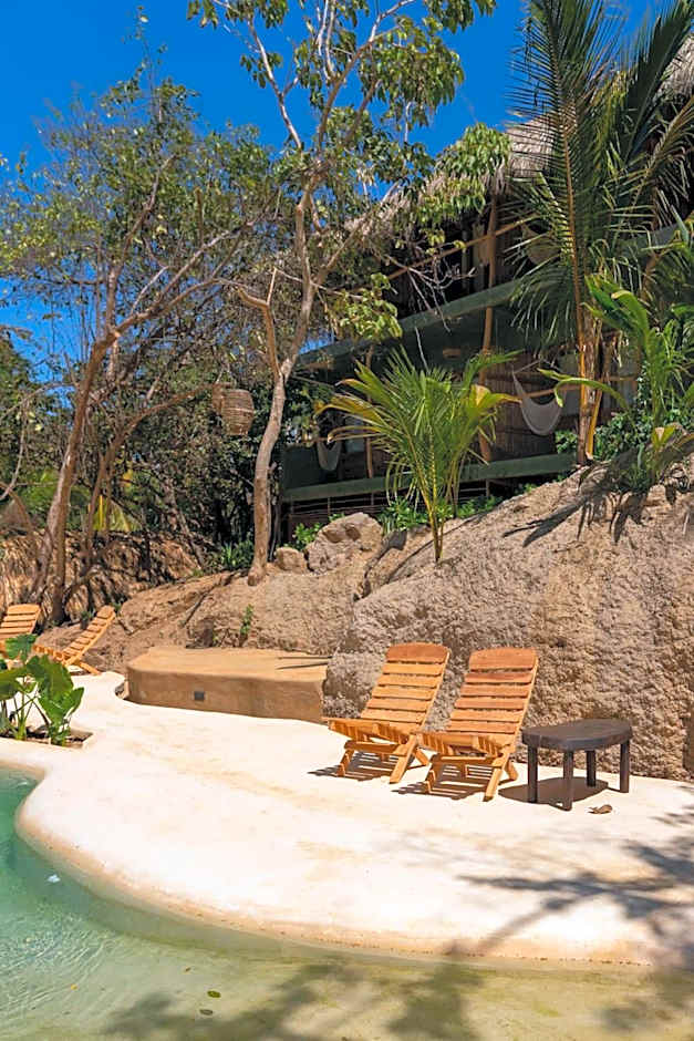 COCOS HOTEL