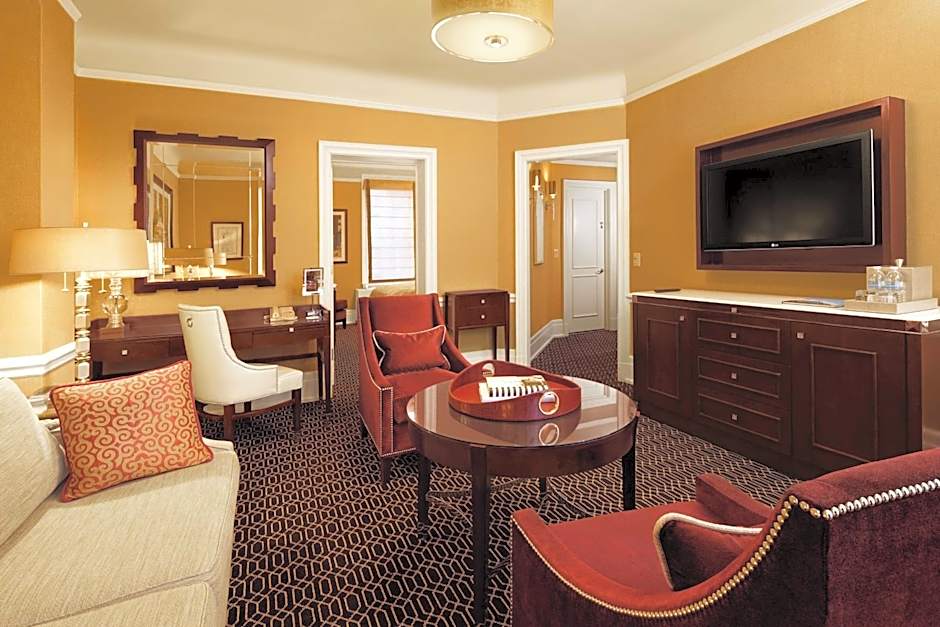 The Algonquin Hotel Times Square, Autograph Collection by Marriott