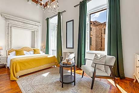 Deluxe Suite City View