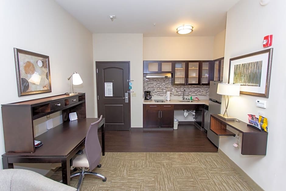 Staybridge Suites Bowling Green, an IHG Hotel