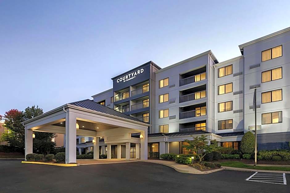 Courtyard by Marriott Richmond Chester