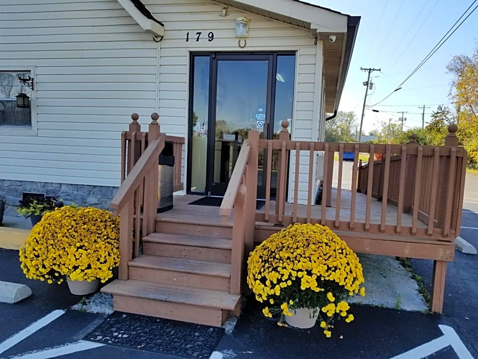 Drakes Creek Inn - formerly The Relax Inn