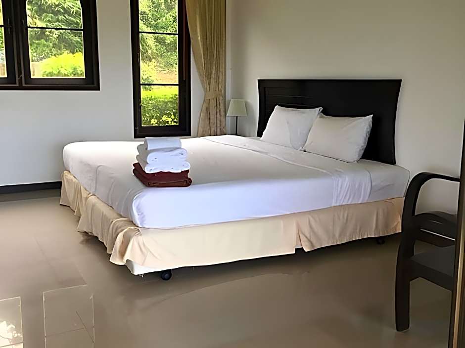 Khaolak Hillside Villa