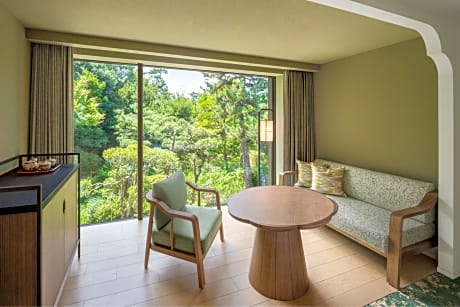 King Room with Garden View