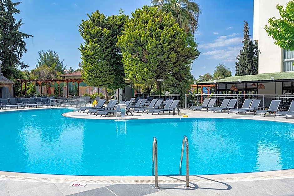 Marbel Hotel by PalmWings