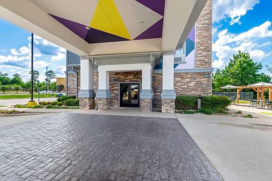 Spark By Hilton Longview