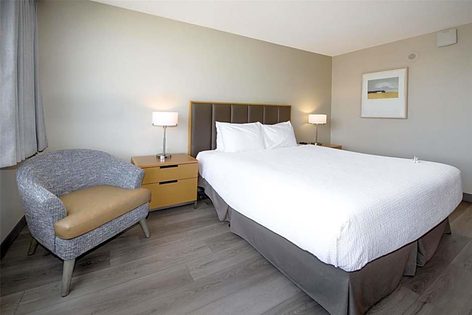 Coast Chilliwack Hotel by APA